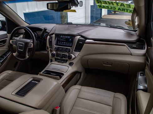 Used 2018 GMC Yukon Denali w/ Open Road Package AWD/4WD image 27