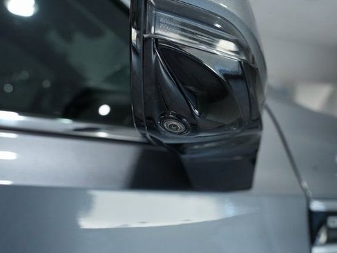 Used 2022 GMC Yukon Denali image 7