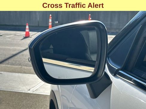 Used 2024 Mitsubishi Outlander ES image 8