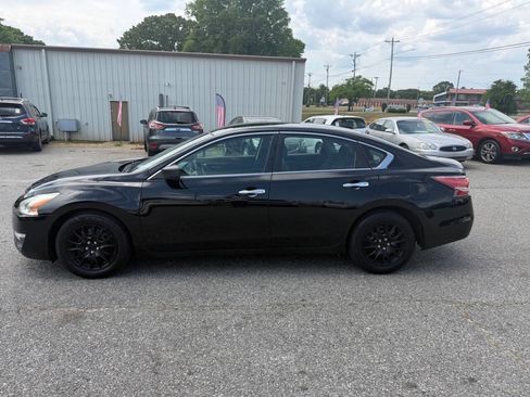Used 2014 Nissan Altima 2.5 S FWD image 4