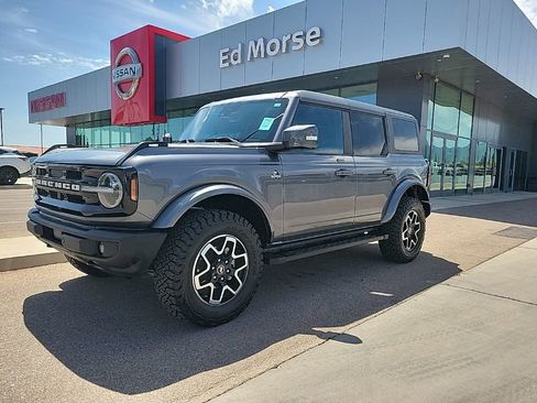 Used 2023 Ford Bronco Outer Banks AWD/4WD image 1