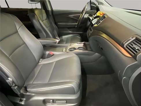 Used 2021 Honda Pilot Special Edition image 17