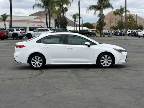 Used 2024 Toyota Corolla LE FWD image 4