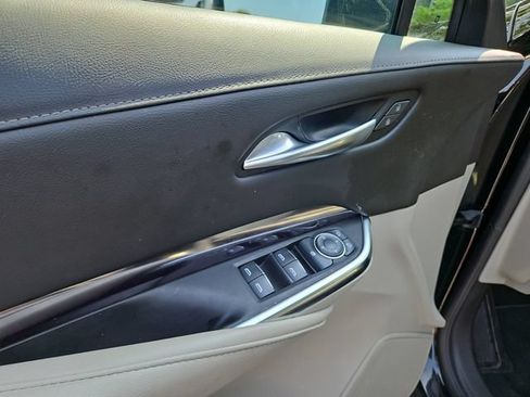 Certified 2022 Cadillac XT4 Luxury w/ Cold Weather Package FWD image 21