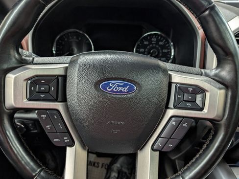 Used 2018 Ford F150 Platinum w/ Equipment Group 701A Luxury image 24