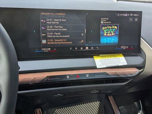 Certified 2025 BMW X3 xDrive30i w/ Convenience Package image 11