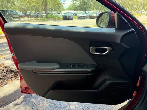 Used 2025 Kia K4 FWD image 19