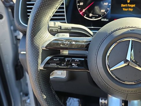 Used 2025 Mercedes-Benz GLS 450 4MATIC w/ AMG Line Exterior image 20
