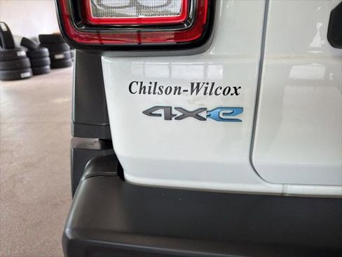 Used 2024 Jeep Wrangler Unlimited AWD/4WD image 23