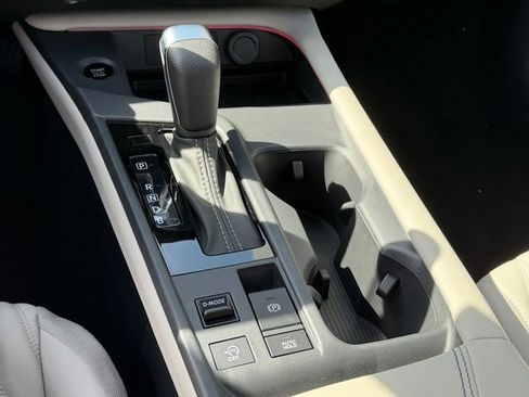 New 2026 Nissan Sentra SL FWD image 16