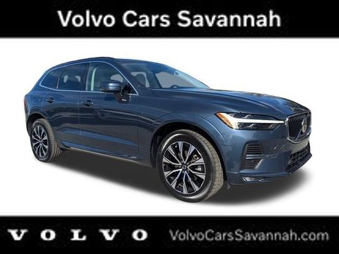 Certified 2023 Volvo XC60 B5 Core image 2