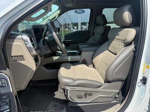 Used 2025 Ford F250 Platinum w/ Platinum Plus Package AWD/4WD image 19