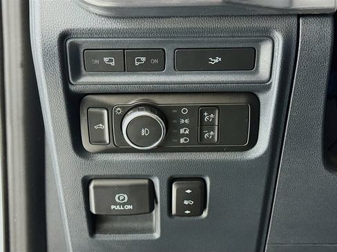 Used 2022 Ford F150 Lariat AWD/4WD image 10