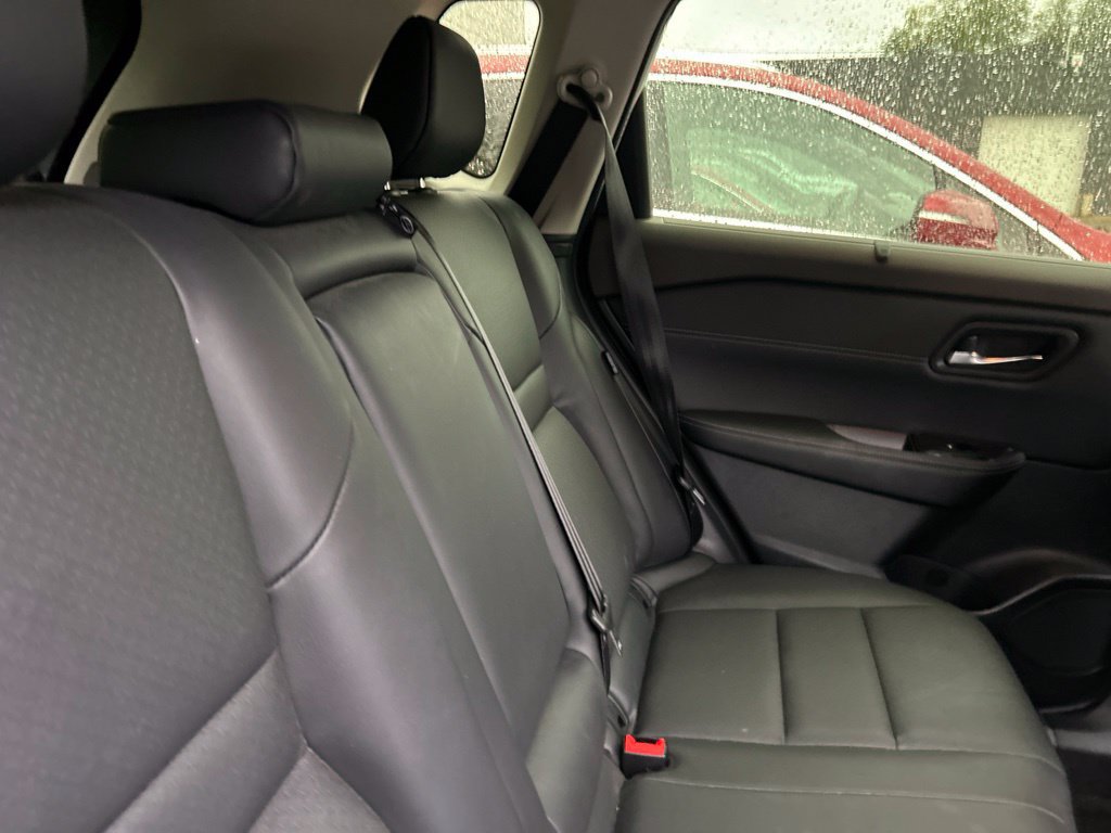 Used 2023 Nissan Rogue SV w/ SV Premium B Package AWD/4WD image 13