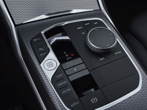 Used 2025 BMW 330i xDrive 330i xDrive w/ Convenience Package image 21