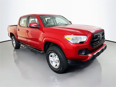 Used 2018 Toyota Tacoma SR image 1