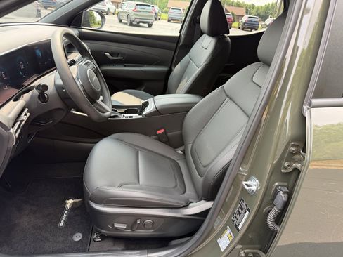 Used 2026 Hyundai Santa Cruz SEL FWD image 16