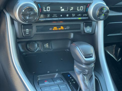 Certified 2025 Toyota RAV4 XLE Premium image 26