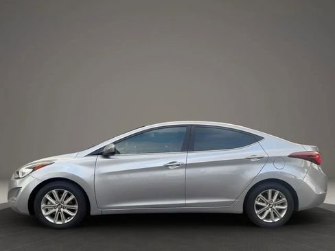 Used 2015 Hyundai Elantra SE w/ Option Group 02 image 8