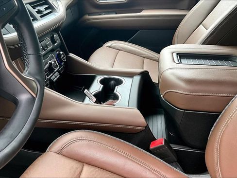 Used 2023 Chevrolet Tahoe High Country AWD/4WD image 18