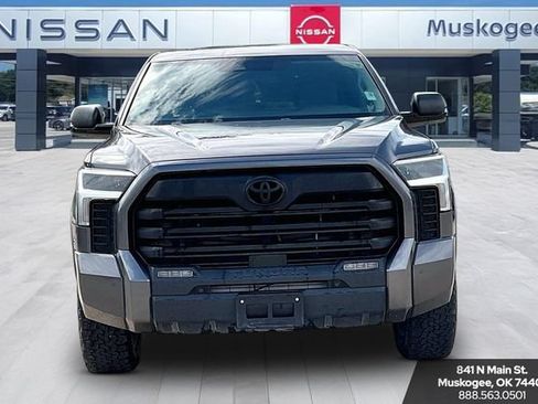 Used 2023 Toyota Tundra SR5 w/ SR5 Convenience Package AWD/4WD image 2