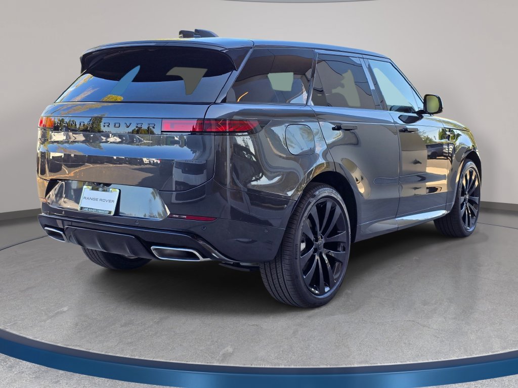 New 2027 Land Rover Range Rover Sport Dynamic SE AWD/4WD image 5