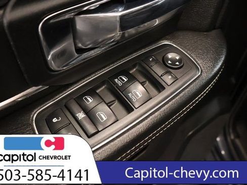 Used 2017 RAM 1500 Laramie w/ Convenience Group AWD/4WD image 12