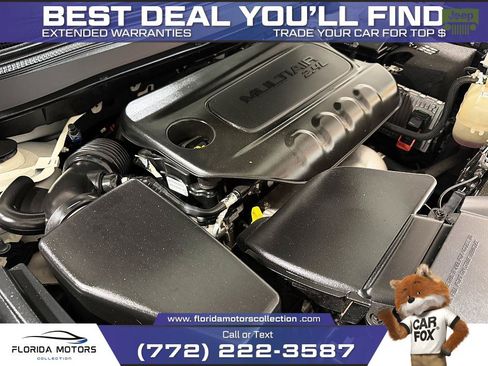 Used 2019 Jeep Cherokee Latitude Plus FWD image 34