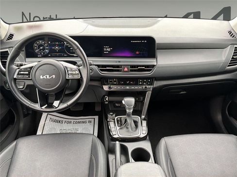 Used 2024 Kia Seltos EX FWD image 14