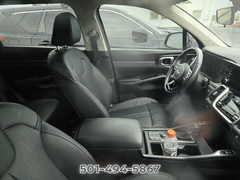 Used 2022 Kia Sorento S FWD image 9