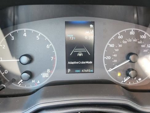 Used 2024 Toyota Corolla LE FWD image 12