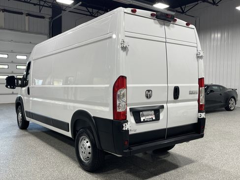 Used 2023 RAM ProMaster 2500 FWD image 3