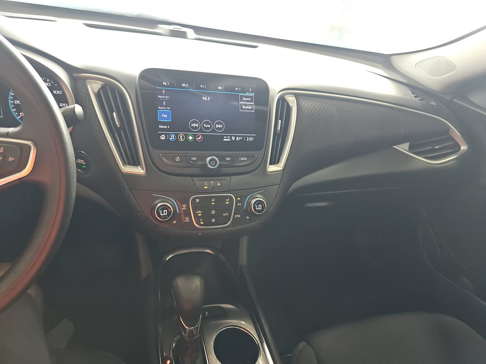 Used 2023 Chevrolet Malibu LT FWD image 9