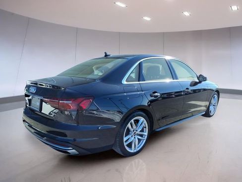 Used 2023 Audi A4 2.0T Premium w/ Convenience Package image 6