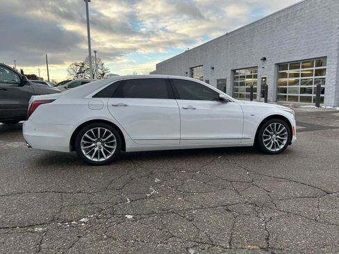 Used 2018 Cadillac CT6 Luxury image 13