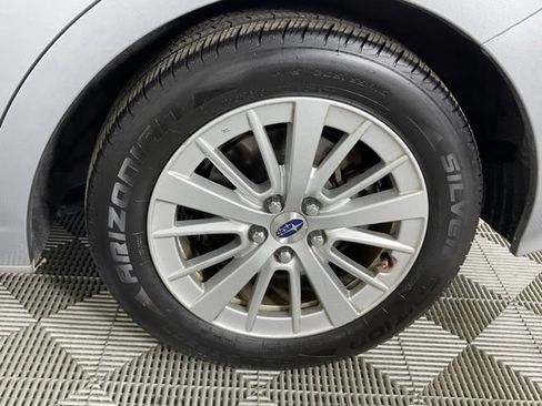 Used 2017 Subaru Impreza 2.0i Premium AWD/4WD image 11