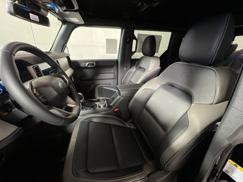 New 2025 Ford Bronco Outer Banks image 13