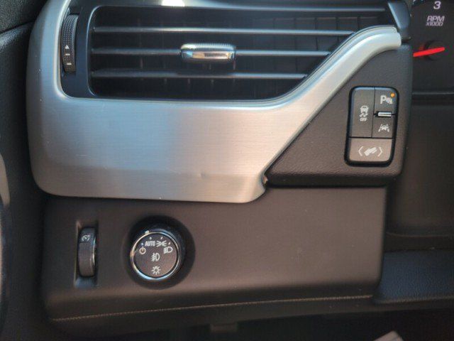 Used 2017 GMC Yukon SLT w/ Open Road Package RWD image 21