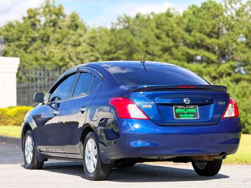 Used 2014 Nissan Versa SV w/ Convenience Package FWD image 9