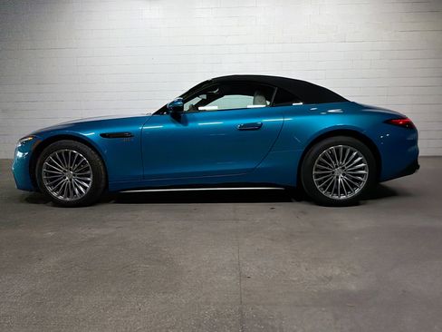 Used 2024 Mercedes-Benz SL 43 AMG image 2