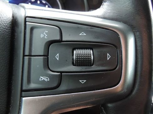 Used 2022 Chevrolet Tahoe Z71 w/ Luxury Package AWD/4WD image 34