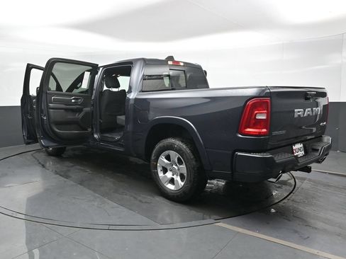 New 2026 RAM 1500 4x4 Crew Cab image 39