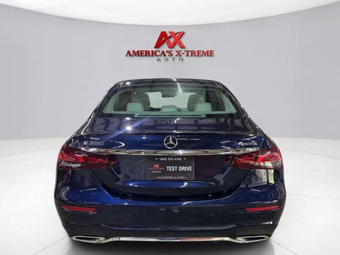 Used 2022 Mercedes-Benz E 350 4MATIC Sedan image 6