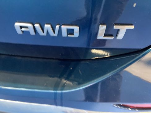 Used 2020 Chevrolet Equinox LT AWD/4WD image 10