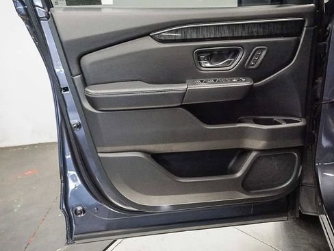 Used 2023 Honda Pilot Elite image 26