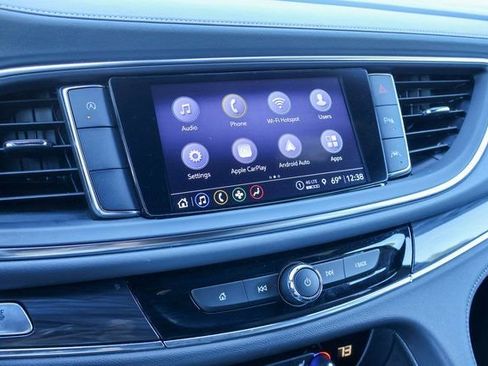 Certified 2023 Buick Enclave Essence image 3