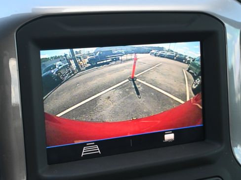 Used 2020 Chevrolet Silverado 1500 Custom w/ Custom Value Package image 14