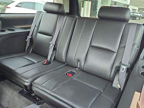 Used 2014 GMC Yukon XL Denali AWD/4WD image 21