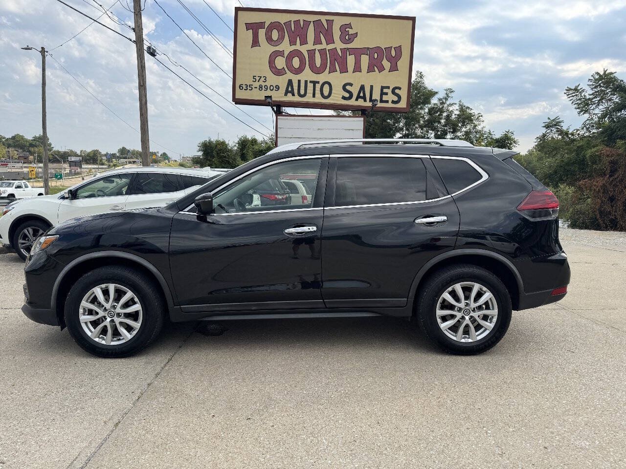 Used 2020 Nissan Rogue SV AWD/4WD image 4