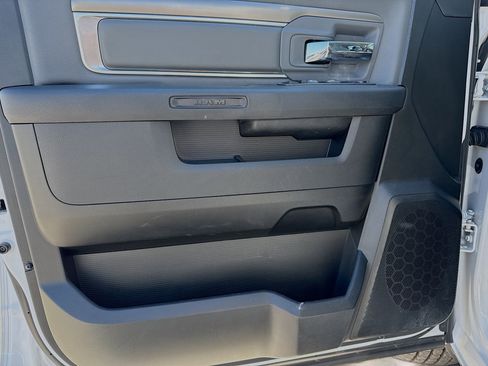 Used 2024 RAM 1500 Classic SLT image 20